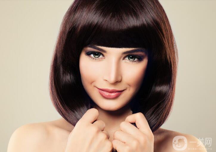 整下巴的后遺癥有哪些 手術(shù)風(fēng)險(xiǎn)大嗎