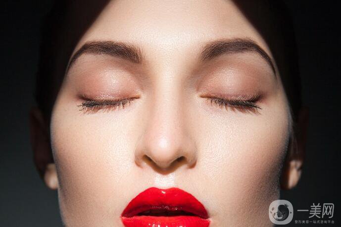 單眼皮怎么變雙眼皮 雙眼皮手術的方法