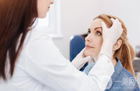 硅膠墊下巴要多少錢？價格高不高？