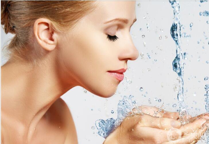 注射隆下巴后遺癥有哪些 后遺癥怎么避免呢