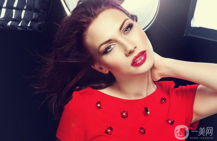 玻尿酸隆下巴后遺癥有哪些 風(fēng)險高不高