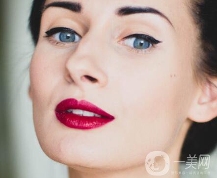 下巴注射玻尿酸的危害 玻尿酸硬多久時間才恢復(fù)自然？