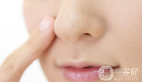 隆鼻手術(shù)有什么*果？它的風(fēng)險(xiǎn)有哪些？