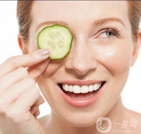 自體脂肪隆下巴利弊