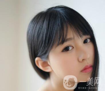 雙下巴抽脂術(shù)恢復(fù)時間是多久 下巴抽脂臉會不會變形