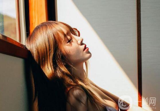 自體脂肪填充臉部好不好 *果可以維持多久