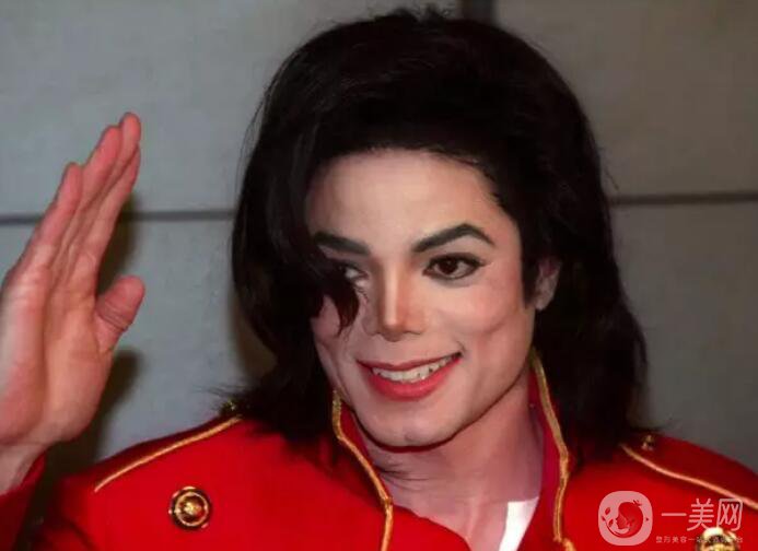 邁克杰克遜的鼻子