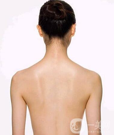 后背吸脂1000毫升多嗎？有*的瘦背*果嗎？