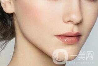 假體隆鼻*果怎么樣呢？是否自然？