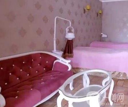 晉中德?tīng)柮揽驼吾t(yī)院價(jià)格表，附醫(yī)院的口碑