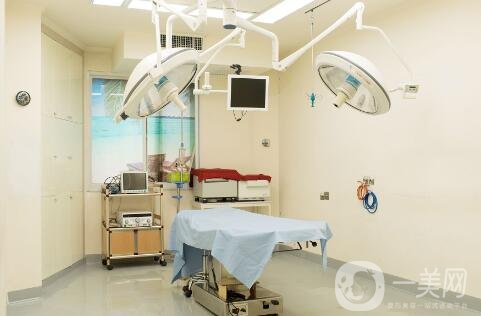 山東大學(xué)附屬濟(jì)南市中心醫(yī)院整形價(jià)格表