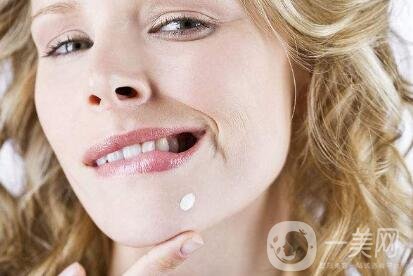 上頜后縮怎么矯正？手術(shù)有風(fēng)險嗎？