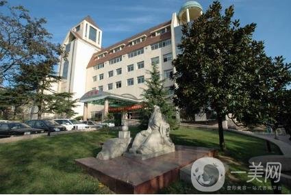 青島青醫(yī)附院整形美容科價(jià)格表含醫(yī)院口碑簡(jiǎn)介