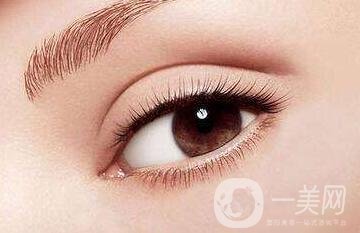 三點(diǎn)定位雙眼皮手術(shù)后應(yīng)該注意些什么？