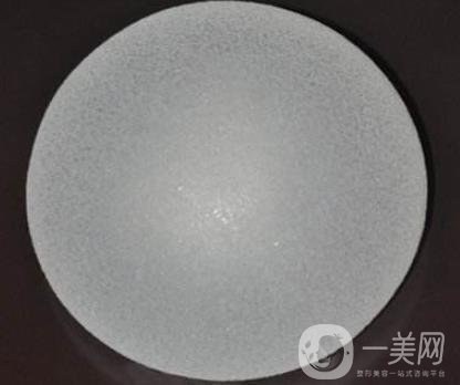 娜高假體價(jià)格貴不貴？一般要多少錢(qián)？