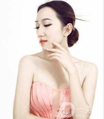 娜高假體隆胸多少錢？價格受哪些因素影響？