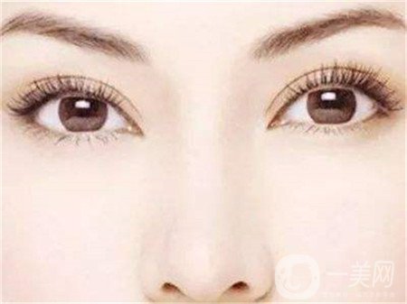 膨體材料隆鼻會(huì)透光嗎？術(shù)后*果自然嗎？