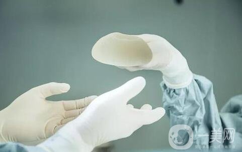 假體隆胸影響哺乳嗎?會(huì)有影響嗎