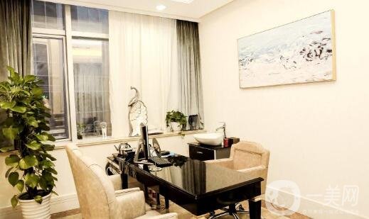 上海光博士整形醫(yī)院價格表