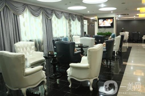 深圳陽(yáng)光整形價(jià)格表