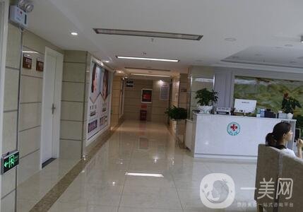 畢節(jié)西南皮膚病醫(yī)院整形科價(jià)格表及簡(jiǎn)介一覽