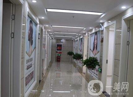 畢節(jié)西南皮膚病醫(yī)院整形科價(jià)格表及簡(jiǎn)介一覽