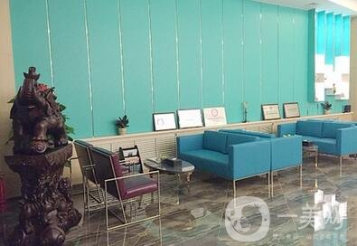 哈爾濱王醫(yī)生整形貴嗎？?jī)?nèi)附2020新版價(jià)格表