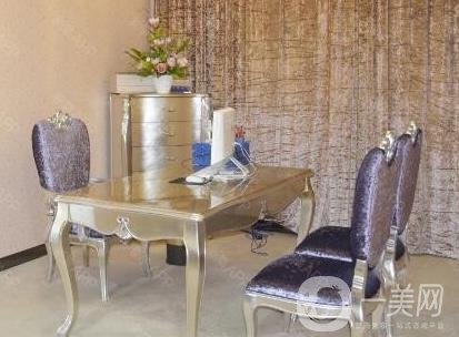 韶關(guān)艾瑞美容醫(yī)院割雙眼皮價格怎么樣？價格表整形項目收費大全一覽