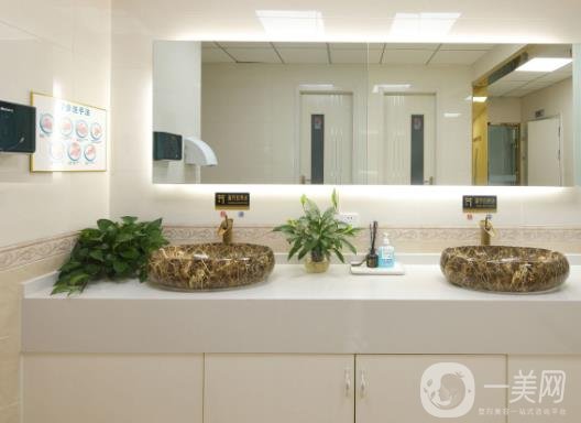 南京鳳凰島整形醫(yī)院價格表2020年全新明細(xì)更新