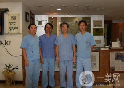 大連何醫(yī)生鼻整形價格表