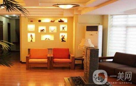 大連葛俊卿醫(yī)療美容價(jià)格表