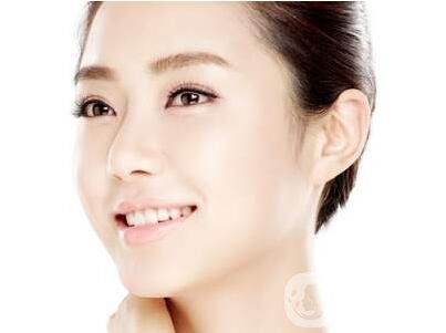 注射填充蘋果肌用哪種注射材料比較*?