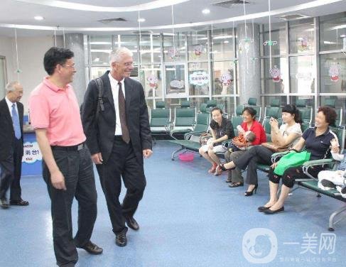 南華大學(xué)附屬第二醫(yī)院醫(yī)療美容科價格表整形費用明細(xì)一覽