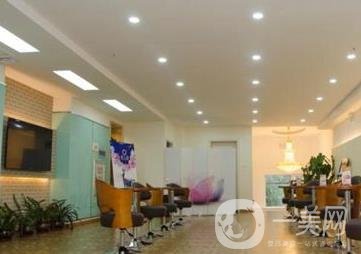 長春艾爾麗整形美容醫(yī)院(原趙廣文整形醫(yī)院)價格表_趙廣文醫(yī)生簡介