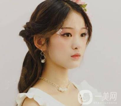 西安華旗唯美整形醫(yī)院做*多少錢？?jī)r(jià)格表收費(fèi)明細(xì)和案例分享