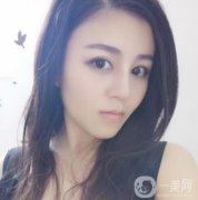 我這個(gè)是實(shí)實(shí)在在的眼袋，上學(xué)的時(shí)候我沒太在意，但是畢了業(yè)之后參加了工作