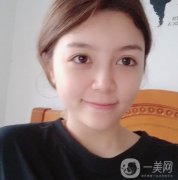 做完面部拉皮手術(shù)后的這些天，醫(yī)院的護(hù)士美女也特別貼心，一直和我聯(lián)系關(guān)心