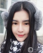 那我做完手術(shù)之后就完全不需要雙眼皮貼了，到了之后我就開(kāi)始和醫(yī)生進(jìn)行了解