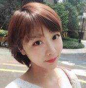 一開始覺得假體真的很不安全，結(jié)果發(fā)現(xiàn)下巴真的是越來越寬了,現(xiàn)在只能考慮