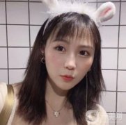 在朋友的推薦下，我就來到醫(yī)院做了面部年輕化