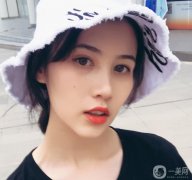 朋友給了我科普的熱瑪吉，然后我在網(wǎng)上做了很多功課，所以我選擇了和熱瑪吉