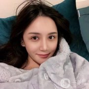 近我感覺(jué)我的皮膚特別暗黃，摸上去特別的松弛