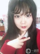 正好我的朋友想讓陪著他去做除皺的整形手術(shù)，也能為自己的肌膚問題做一下咨