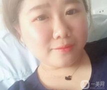 牙齒是人體的重要組成部分，整潔潔白可以提升人的整體體質(zhì)，讓微笑時(shí)更有感