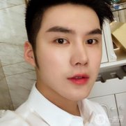 經(jīng)過(guò)長(zhǎng)時(shí)間的心里斗爭(zhēng)，于是終我下定決心改變自己