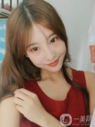 過(guò)了幾天了，現(xiàn)在臉恢復(fù)了不少