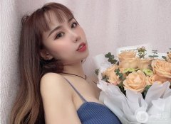 我其實(shí)早就想做雙眼皮了，周圍的朋友都做過(guò)，所以我更想做