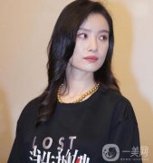 金色項(xiàng)鏈：從老氣到時尚，如何挑選和佩戴