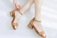 別再穿舊鞋了！新款涼鞋讓你輕松成為時尚達(dá)人