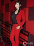 宋佳的時(shí)尚秘籍：如何穿西裝展現(xiàn)女人味